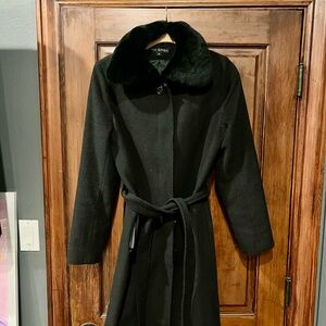 Via Spiga Black wool Coat with Fur Collar